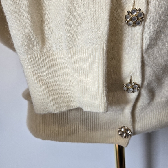 C WONDER wool Alpaca Blend Lightweight Cream Button-Up Women's Sweater. Medium - Picture 4 of 9